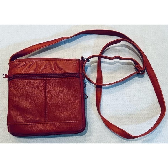 Expandable Red Faux Leather Crossbody with an Adjustable Strap Shoulder Bag - Picture 2 of 12